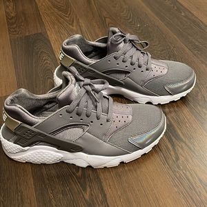 Nike Air Huarache Womens Sneakers